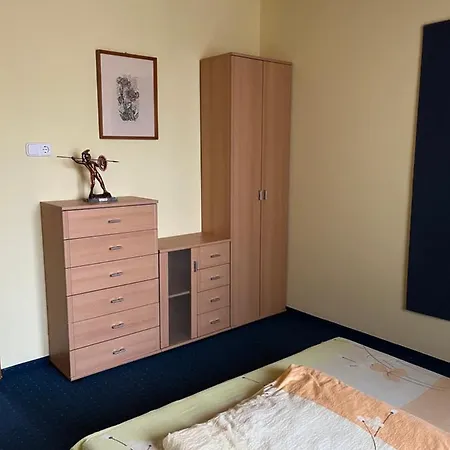 Szolosgyoeroek Kun With 3 Bedrooms On 92 In * Szolosgyorok